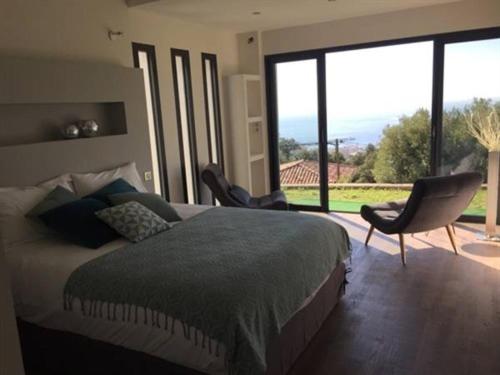 اتاق لوکس با چشم‌انداز دریا, Maison D Hôtes Bastia