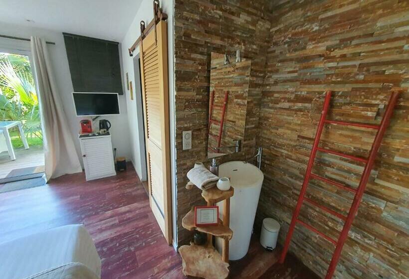اتاق استاندارد با چشم‌انداز باغ, Villa Bora Bora