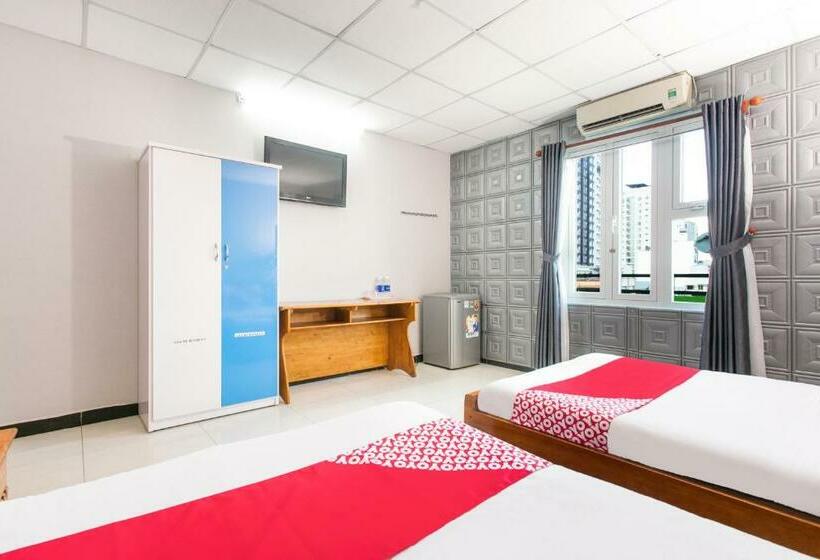 اتاق سوپریور چهار تخته, Honey Hotel Da Nang
