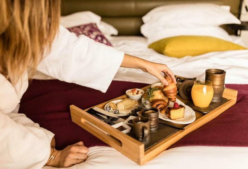 اتاق لوکس با چشم‌انداز, Hôtel & Spa Version Maquis Citadelle