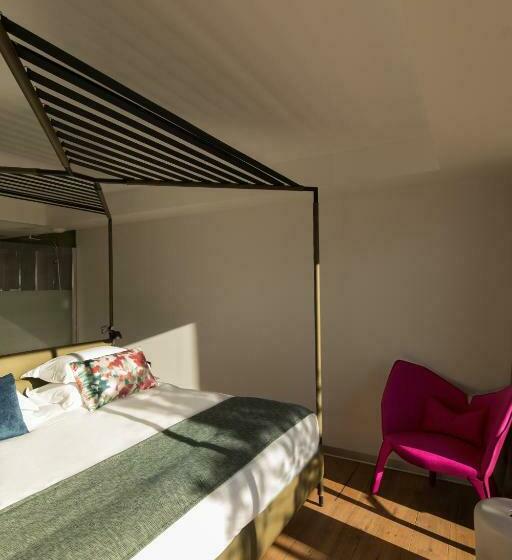اتاق لوکس با چشم‌انداز, Hôtel & Spa Version Maquis Citadelle