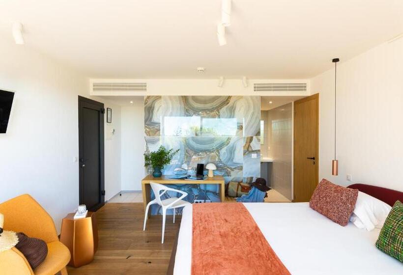 اتاق لوکس با چشم‌انداز, Hôtel & Spa Version Maquis Citadelle
