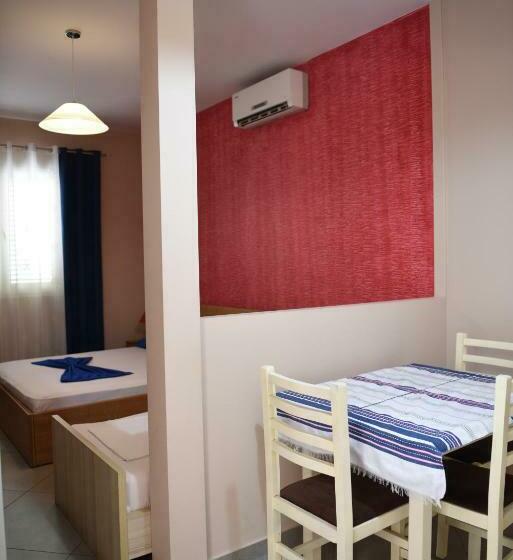 اتاق استاندارد چهار تخته, Shkodra L