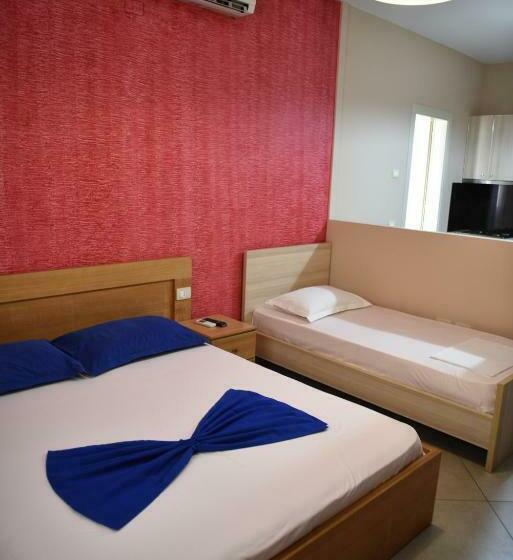 اتاق استاندارد چهار تخته, Shkodra L