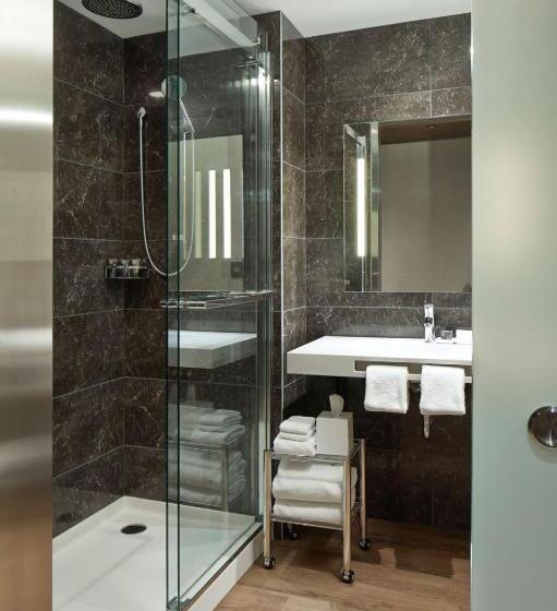 اتاق استاندارد با تخت بزرگ برای معلولان, Ac Hotel By Marriott Minneapolis Downtown
