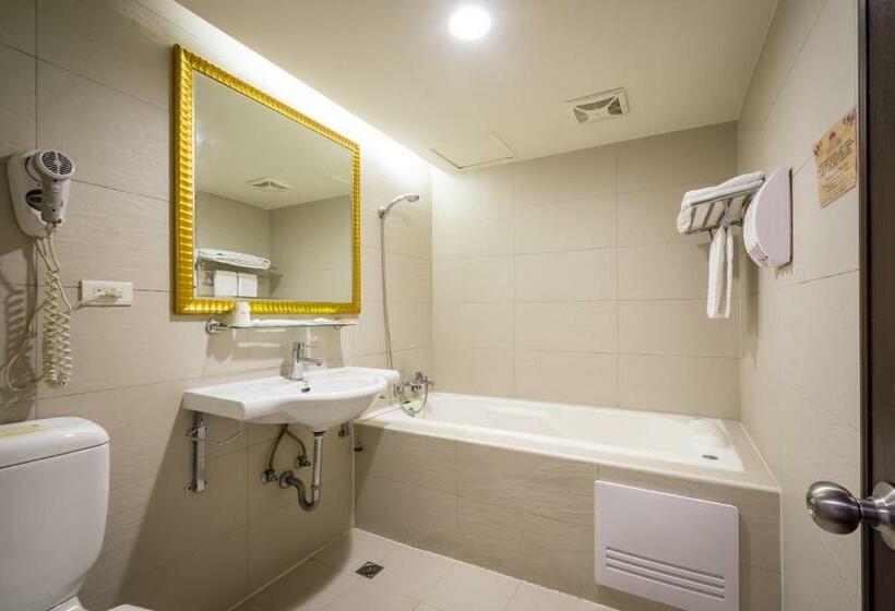 اتاق استاندارد, Carnival Motel
