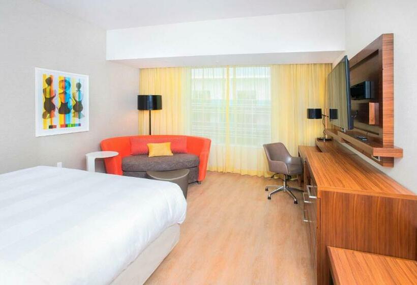 اتاق استاندارد با تخت بزرگ, Courtyard By Marriott Santa Monica