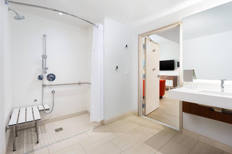 اتاق استاندارد با تخت بزرگ, Courtyard By Marriott Santa Monica