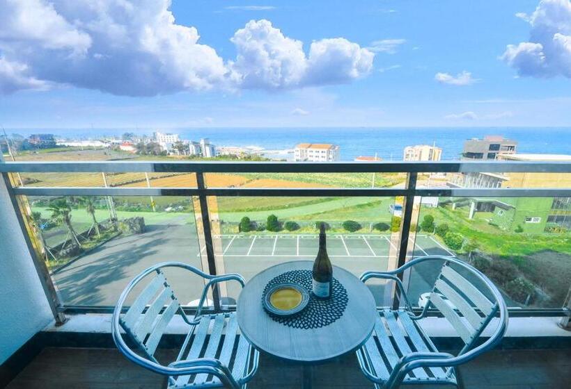 اتاق خانوادگی با چشم‌انداز دریا, Jeju Resort