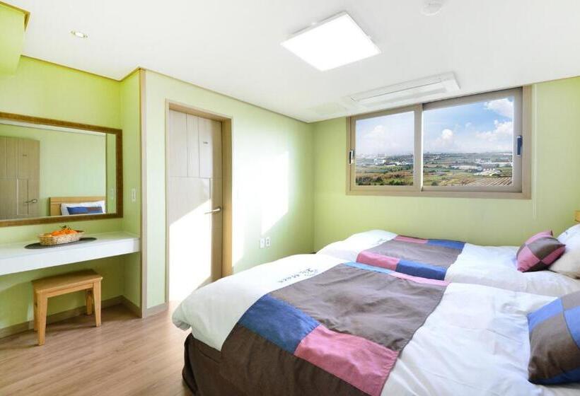 اتاق خانوادگی با چشم‌انداز دریا, Jeju Resort