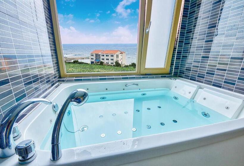 سوییت با چشم‌انداز دریا, Jeju Resort