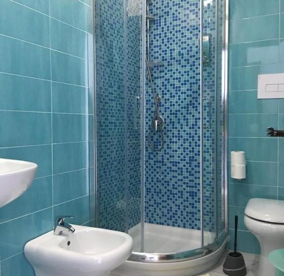 اتاق سوپریور با تخت بزرگ, Top Floor Rentrooms Napoli