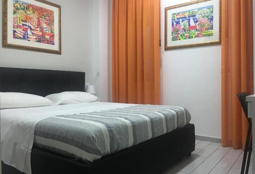 اتاق سوپریور با تخت بزرگ, Top Floor Rentrooms Napoli