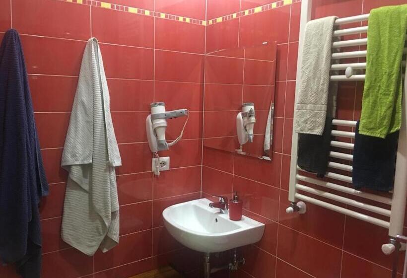 اتاق سوپریور با تخت بزرگ, Top Floor Rentrooms Napoli