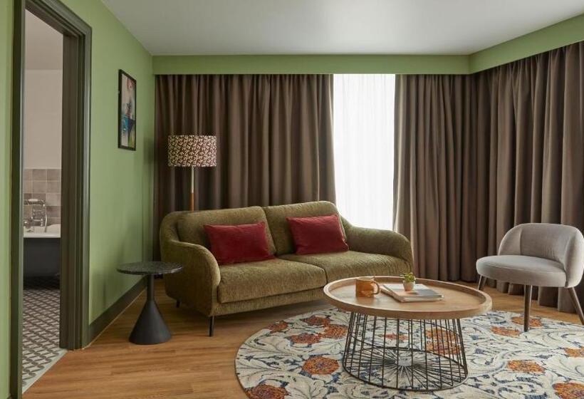 سوئیت با تخت بزرگ, Indigo Coventry, An Ihg