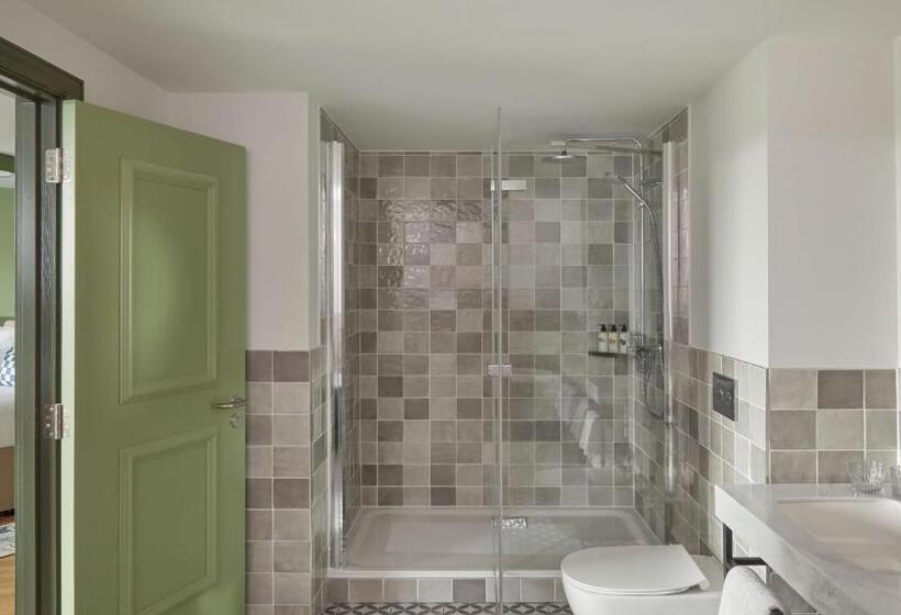 سوئیت با تخت بزرگ, Indigo Coventry, An Ihg