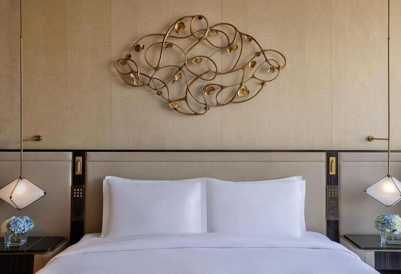 سوئیت با تخت بزرگ, The St. Regis Riyadh