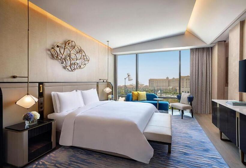 سوئیت با تخت بزرگ, The St. Regis Riyadh