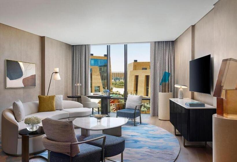 سوئیت اجرایی با تخت کینگ, The St. Regis Riyadh