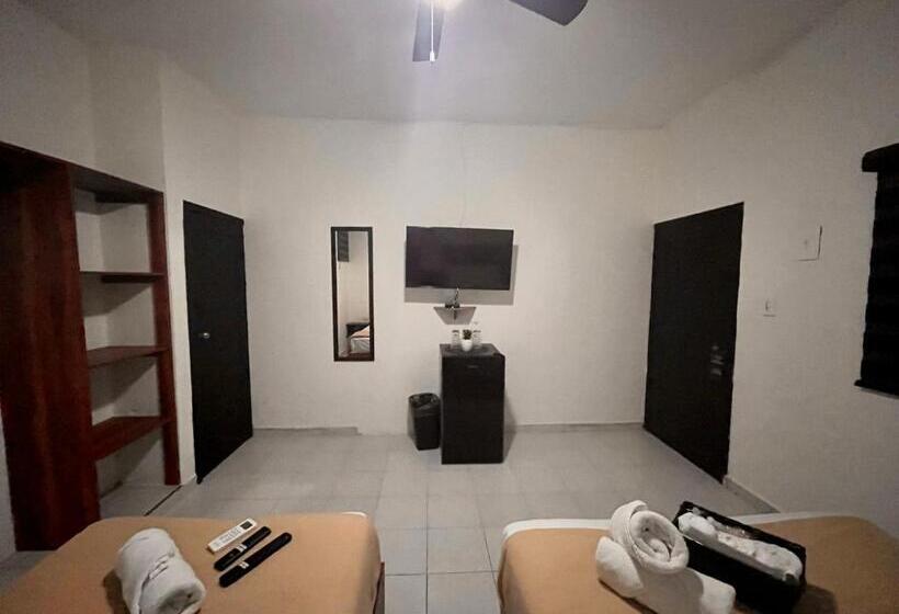 سوییت لوکس, Balam Playa   15Th. Ave