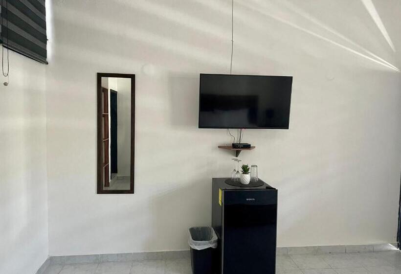 سوییت با چشم‌انداز استخر, Balam Playa   15Th. Ave