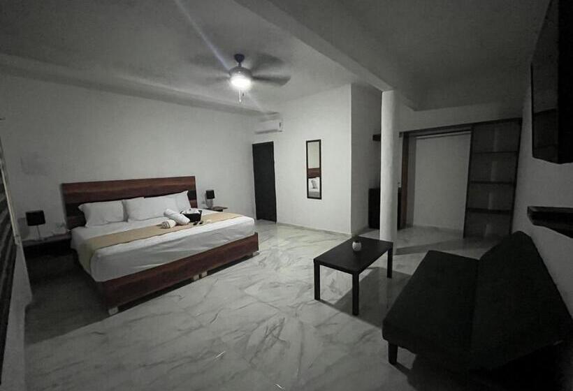 استودیو استاندارد با تخت کینگ, Balam Playa   15Th. Ave