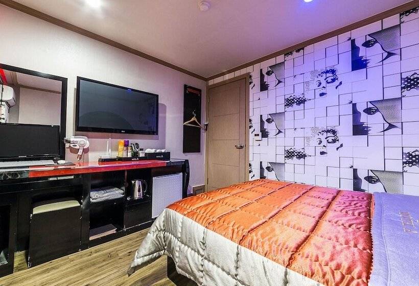 اتاق استاندارد, A Motel Wonju