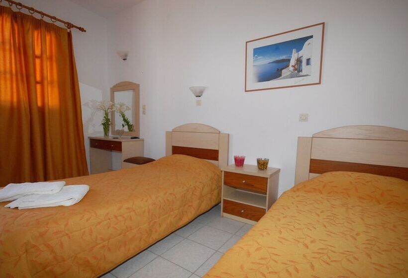 اتاق اکونومی, Agia Anna Beachfront Boutique