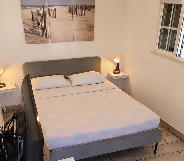 اتاق استاندارد, Blife Faro Beach Hostel