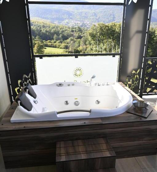 سوییت لوکس, La Ruota Hotel Sharr
