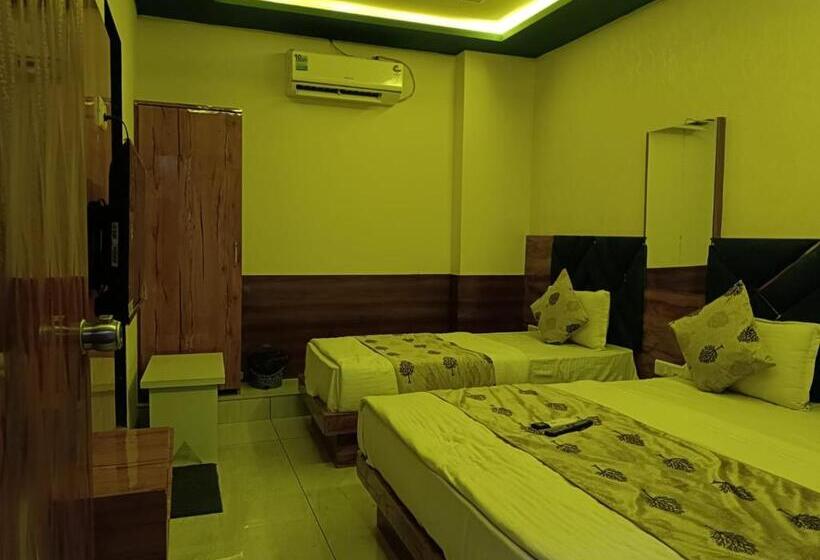 اتاق لوکس خانوادگی, Maan Palace
