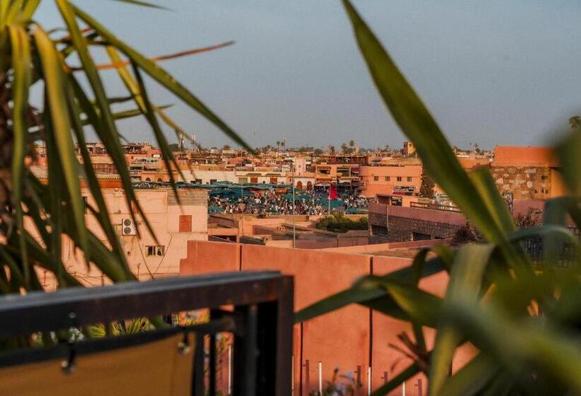 سوییت سوپریور, Dar Nourdha
