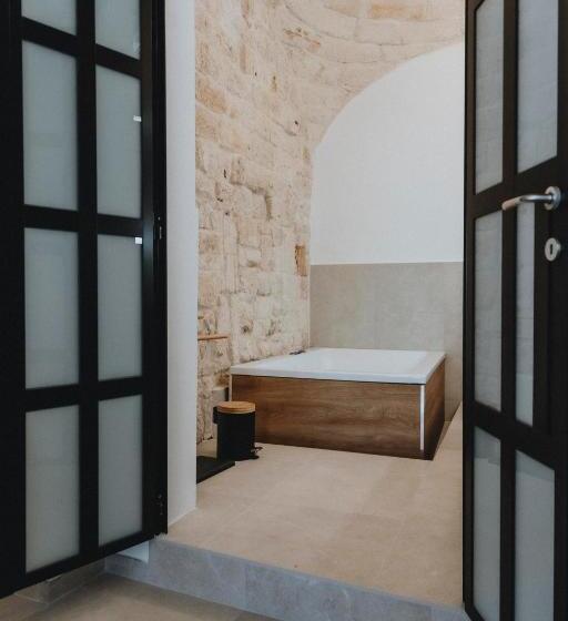 اتاق استاندارد با وان آب گرم, Al 22 Suite & Spa Luxury Experience