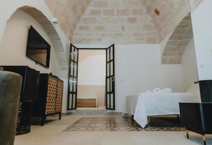 اتاق استاندارد با وان آب گرم, Al 22 Suite & Spa Luxury Experience