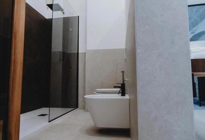 اتاق استاندارد با وان آب گرم, Al 22 Suite & Spa Luxury Experience