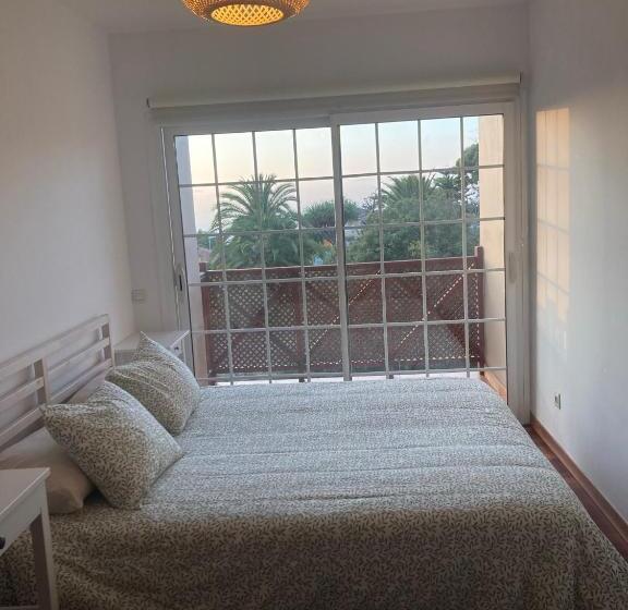 اتاق استاندارد با سرویس بهداشتی مشترک, Xanadu Coliving
