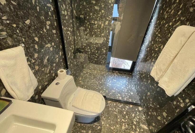 سوییت با چشم‌انداز کوه, منتجع جلامبنغ   Glamping Resort
