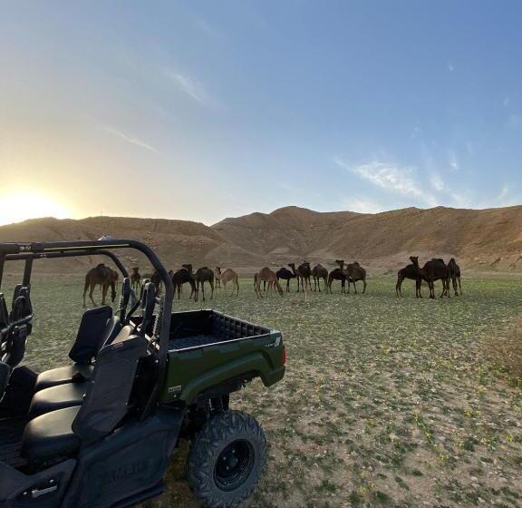 سوییت با چشم‌انداز کوه, منتجع جلامبنغ   Glamping Resort