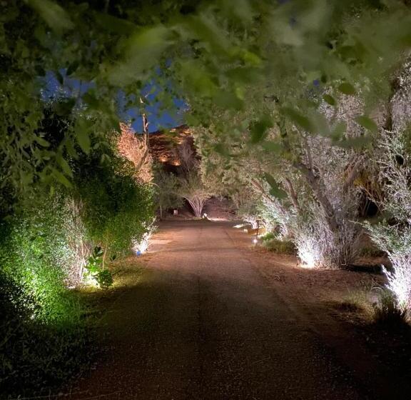 سوییت, منتجع جلامبنغ   Glamping Resort