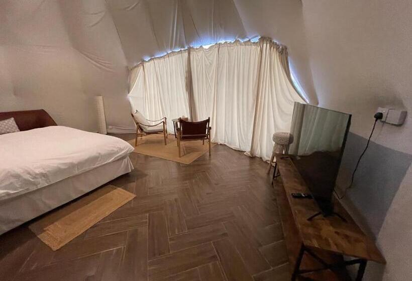 سوییت, منتجع جلامبنغ   Glamping Resort