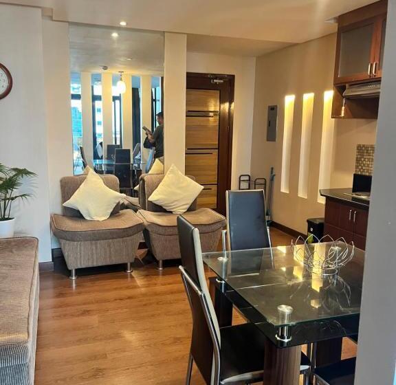 استودیو استاندارد با بالکن, Appleone Ayala Condo With Balcony