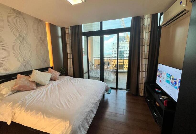استودیو استاندارد با بالکن, Appleone Ayala Condo With Balcony
