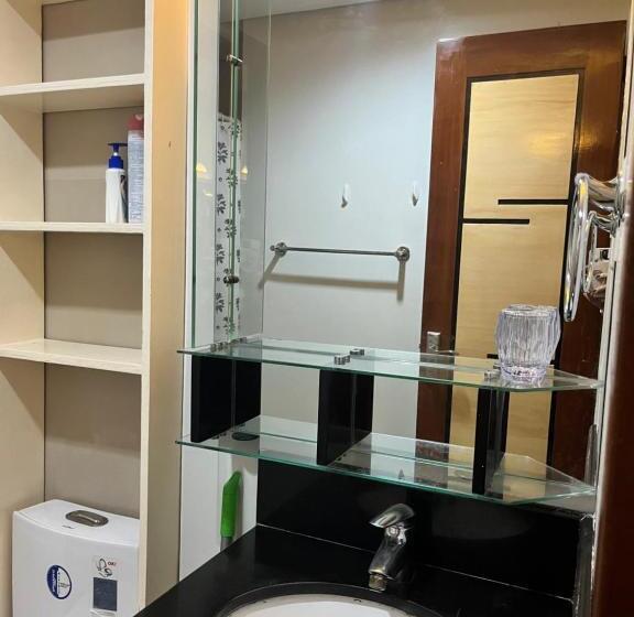 استودیو استاندارد با بالکن, Appleone Ayala Condo With Balcony