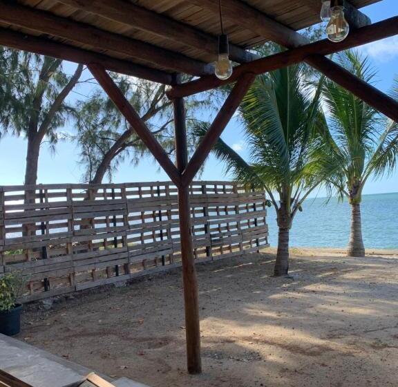 اتاق خانوادگی, Bon Vivant Front De Mer   Ile Rodrigues
