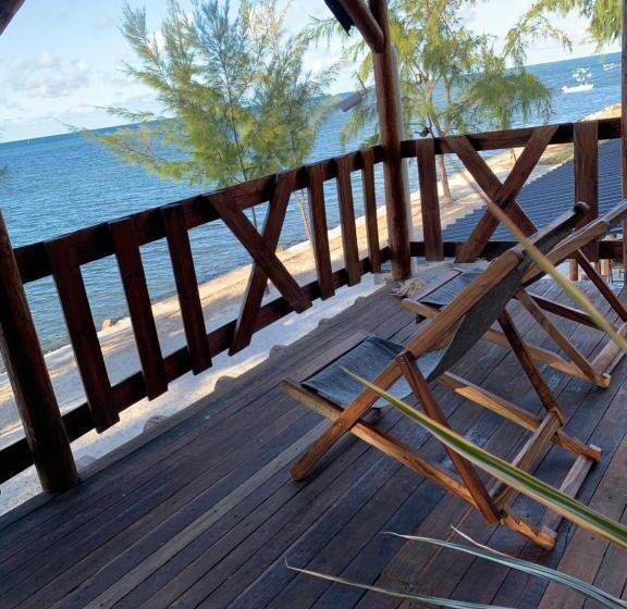اتاق لوکس با تخت بزرگ, Bon Vivant Front De Mer   Ile Rodrigues
