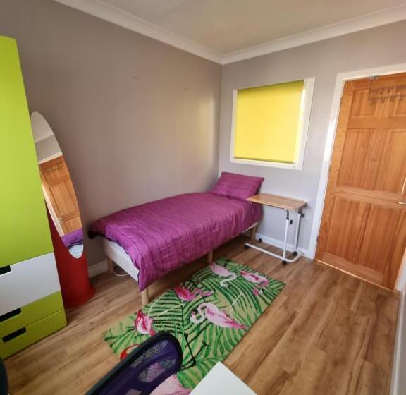اتاق استاندارد یک نفره, Beautiful Guest House