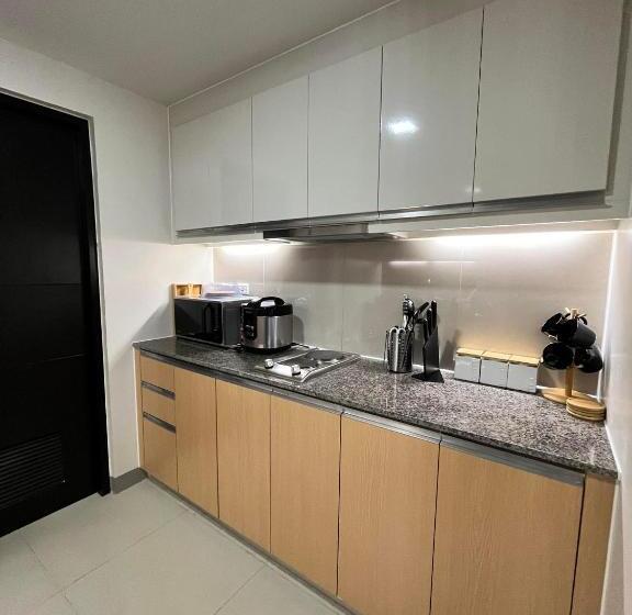 آپارتمان سوپریور 1 خوابه, Eastwood Global Plaza Luxury Residence