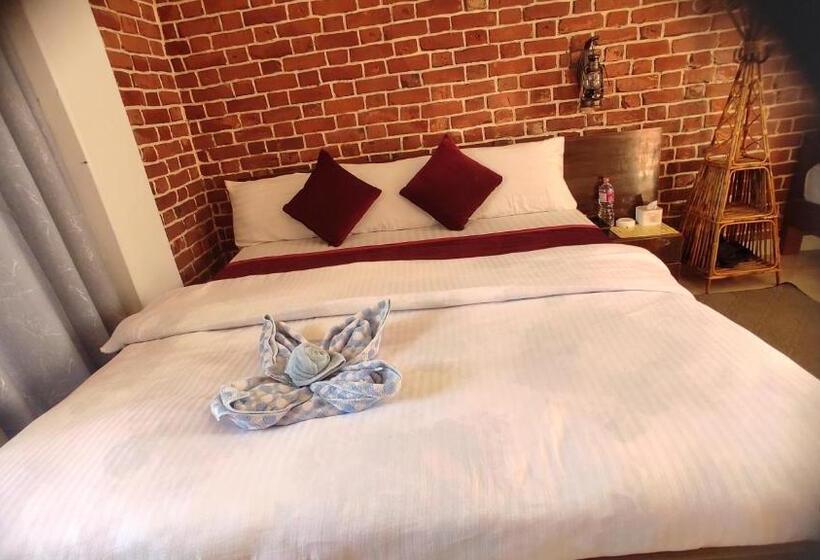 اتاق خانوادگی, Dhikidada Resort