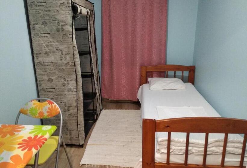اتاق اکونومی یک تخته, Moxa Hostel   Solo International Young Travellers