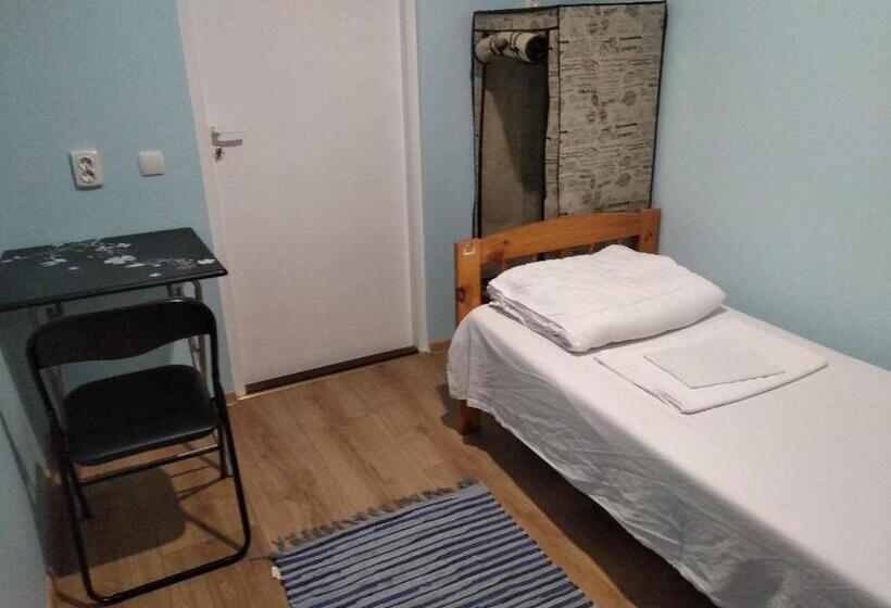 اتاق اکونومی یک تخته, Moxa Hostel   Solo International Young Travellers